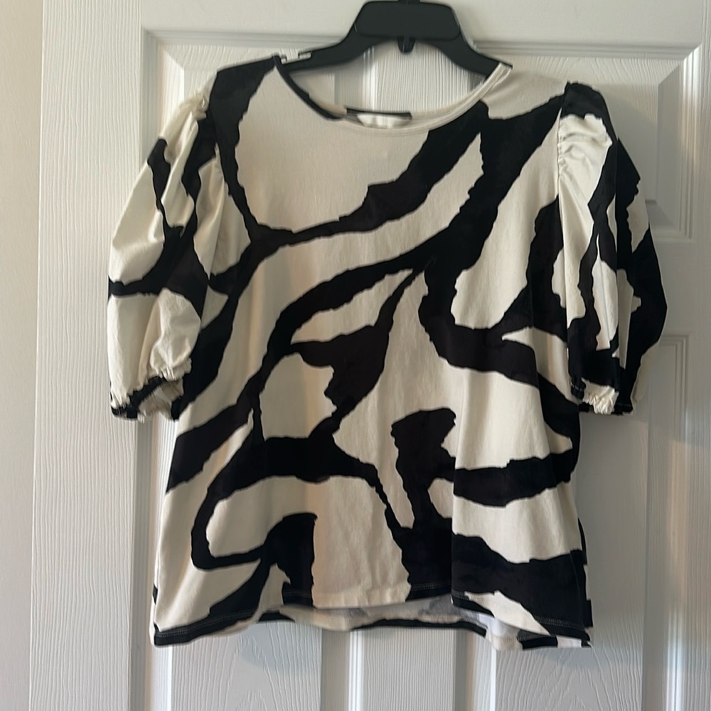 Black and cream top